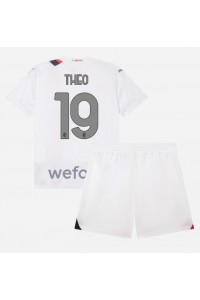 Fotbalové Dres AC Milan Theo Hernandez #19 Dětské Venkovní Oblečení 2023-24 Krátký Rukáv (+ trenýrky)